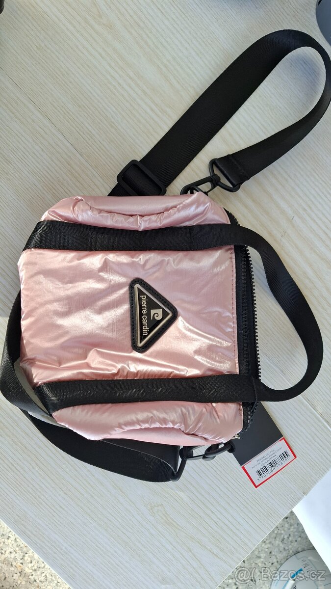 Prodám batoh Victoria Secret novy.... - 2