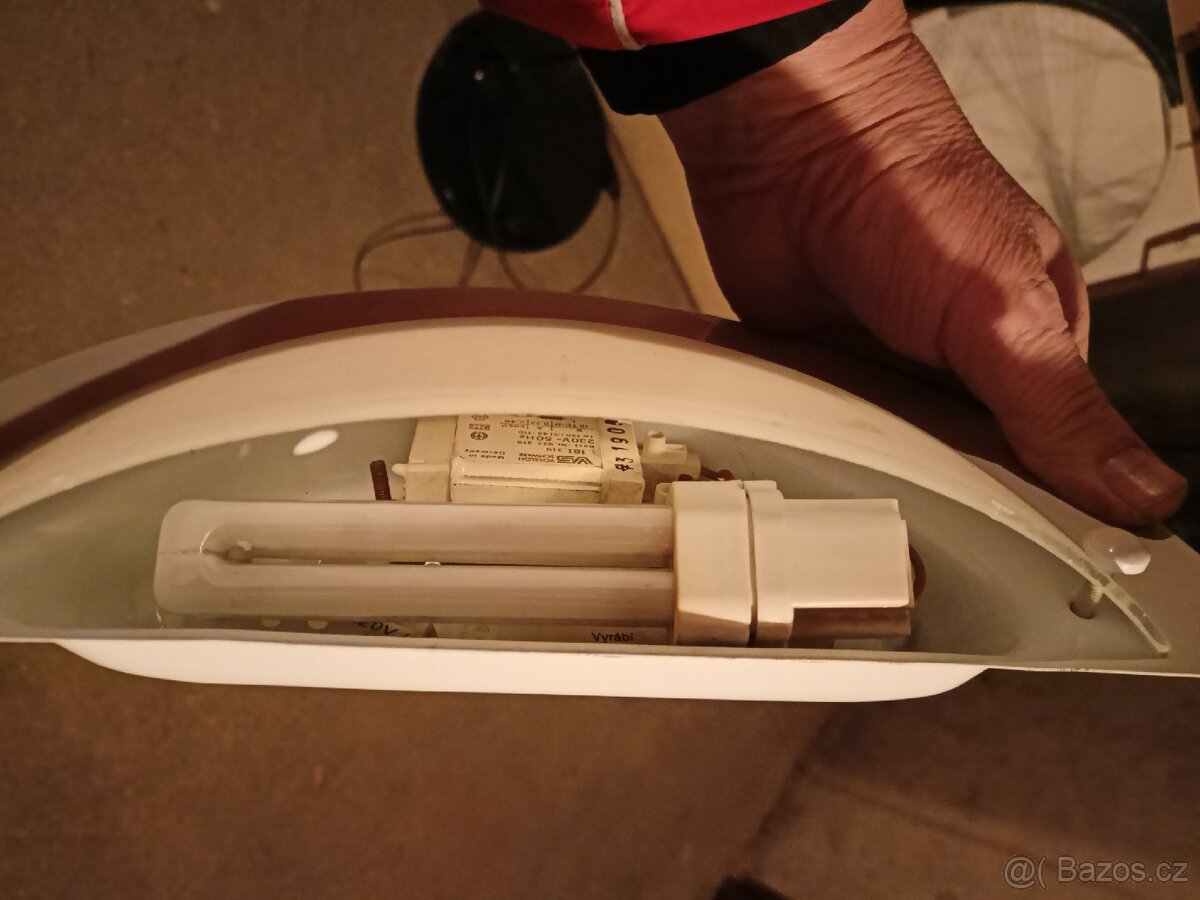 2x nástěnné svítidlo použité. - 2