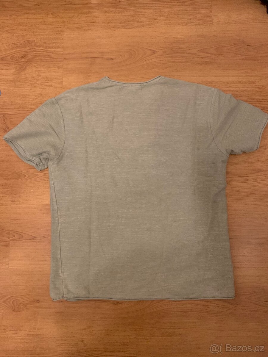 PRODÁM MÓDNÍ TRIČKO - 2