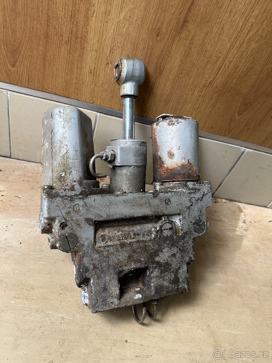 Trim evinrude/johnson V4 - 2