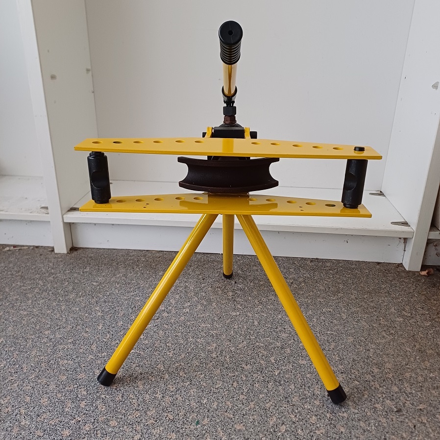 Hydraulická ohýbačka trubek - 10 tun - 2