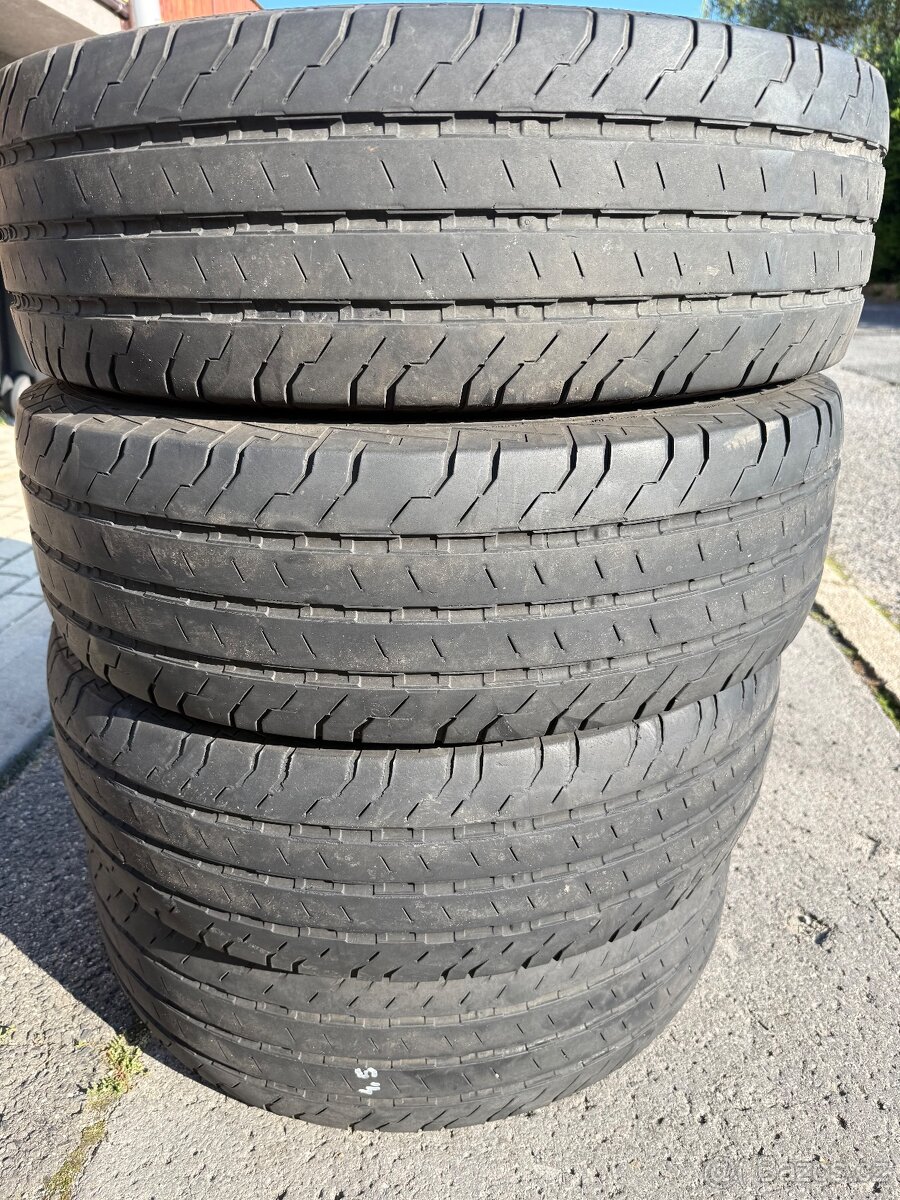 Letní pneu Continental 225/75 r16c - 2