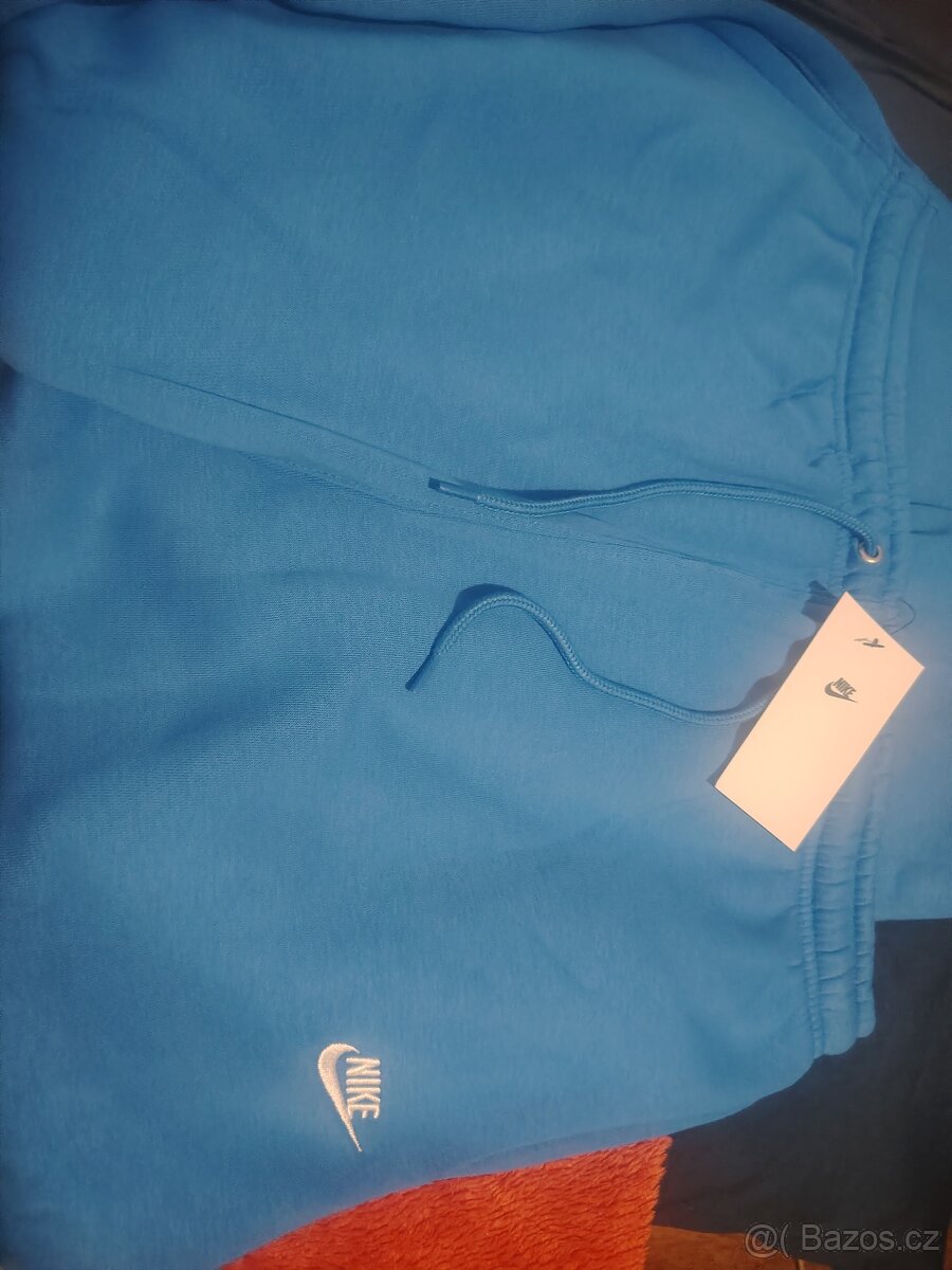 Nové tepláky Nike - 2