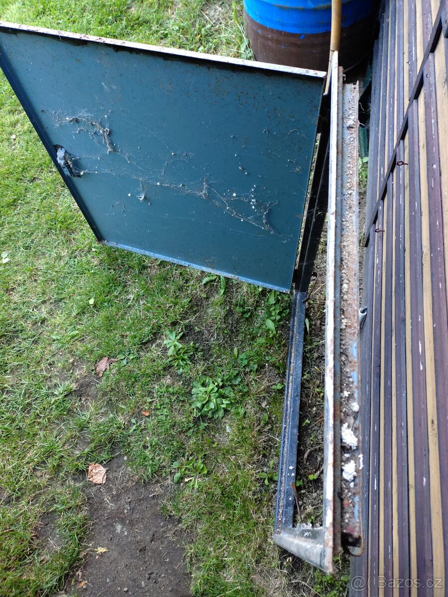 Dvířka a rám rozvaděče - 2