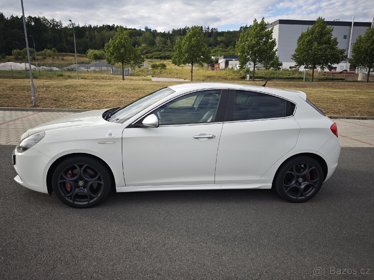 Alfa Romeo Giulietta QV - 2