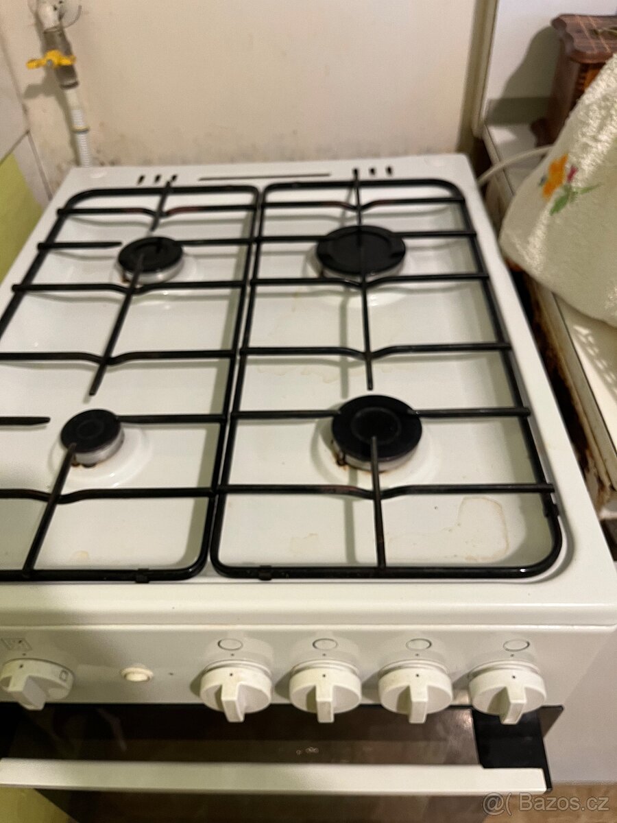 Plynový sporák Mora KS142 - 2