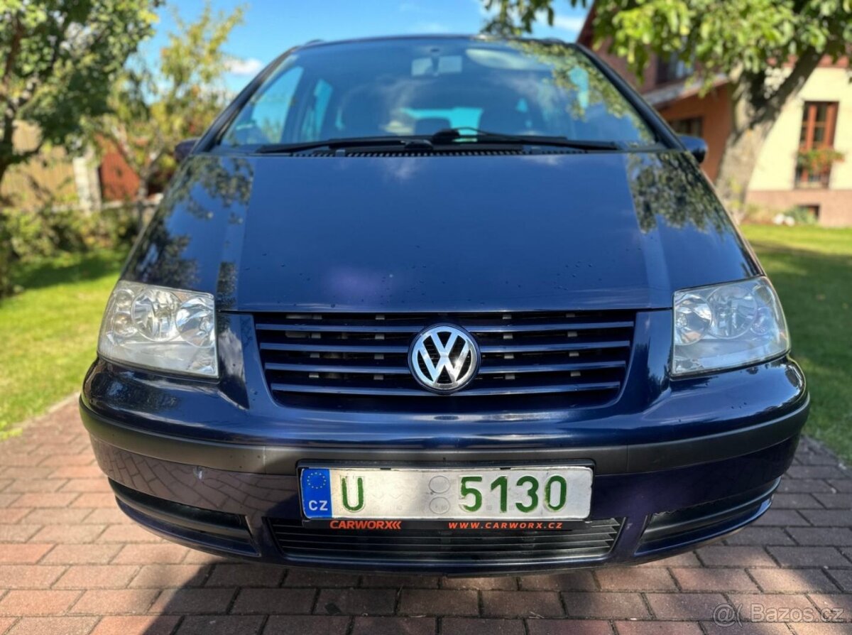 Prodáme Volkswagen Sharan 2.0i 85kw Automat - 2
