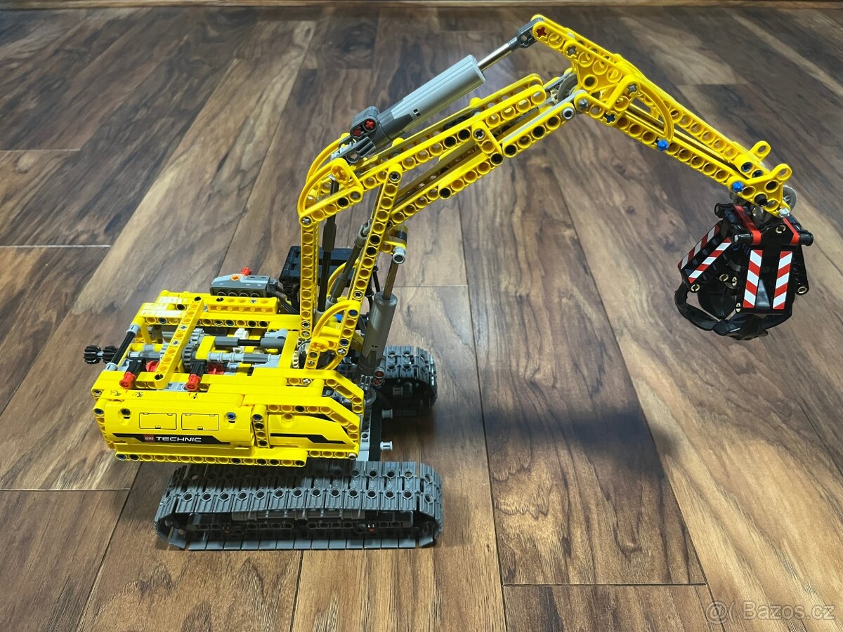 Lego Technic 42006 Bagr - 2