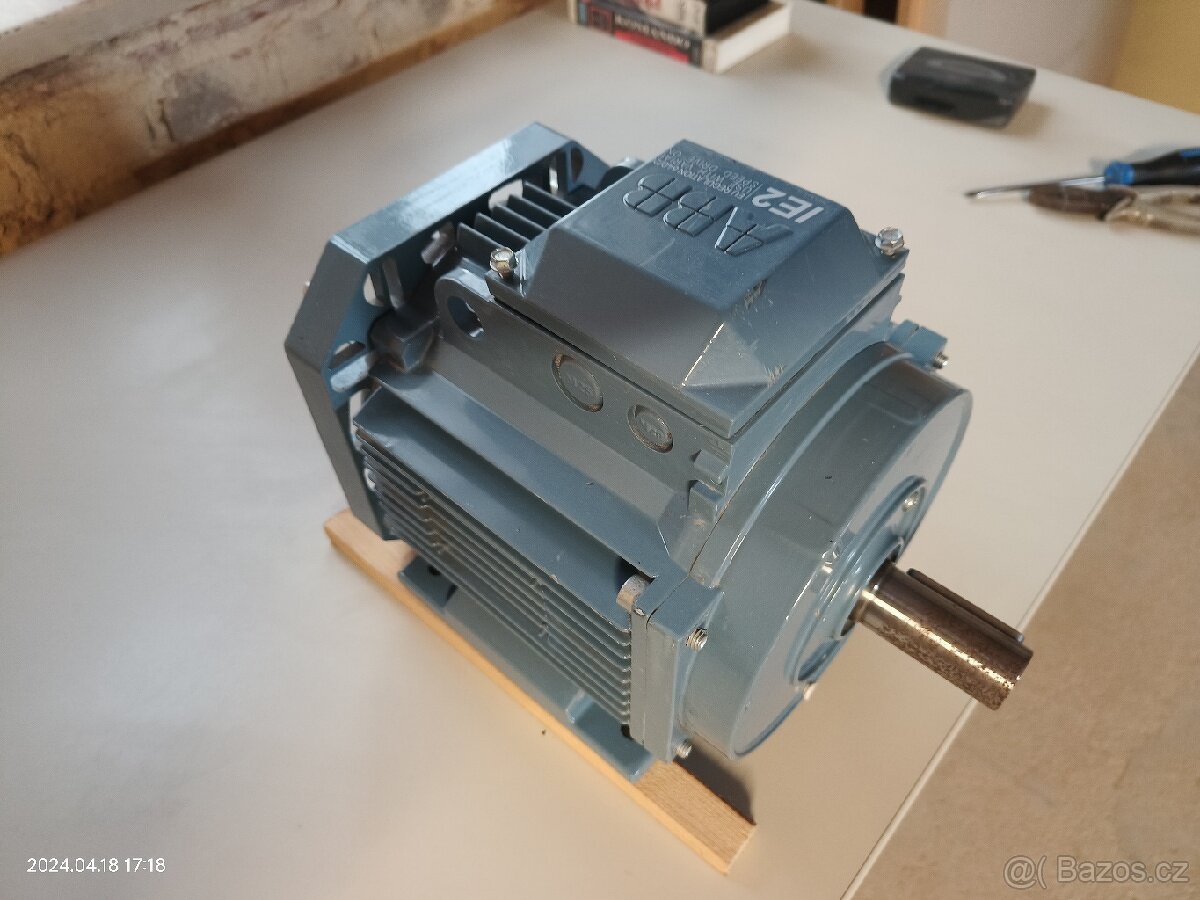 Nový nepoužitý motor ABB 3kW - 2
