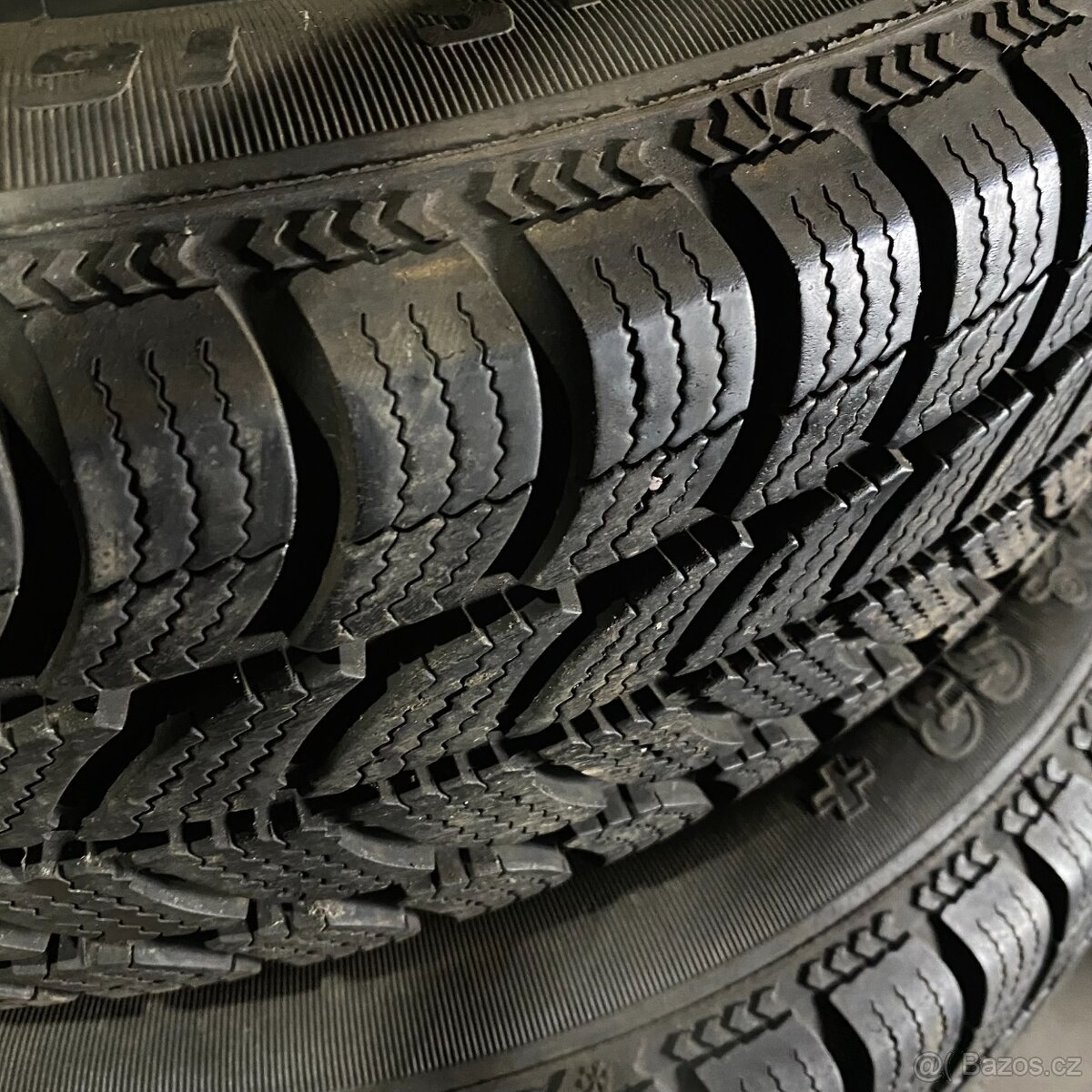 Zimní pneu 165/70 R14 81T Sava 7mm - 2