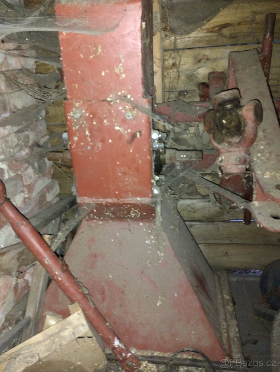 Štěpkovačka za traktor - 2