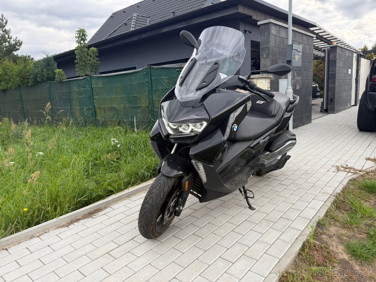 BMW C400 GT Triple Black - MAX VÝBAVA - 2