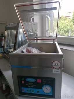 Vakuový balicí stroj 30cm Seal - Š32 x D37cm x V18,5 - 2