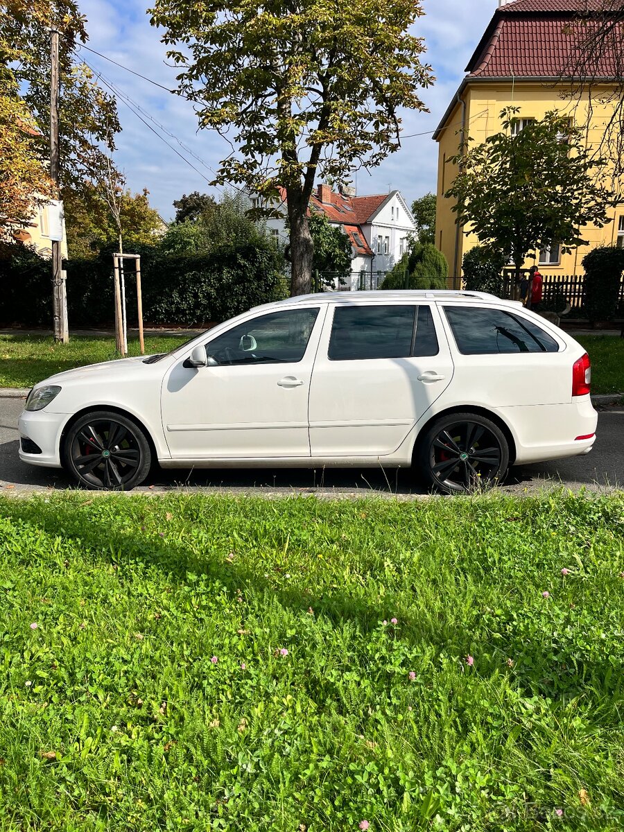 Škoda Octavia 2 RS FL 2.0 TSI 147 kW DSG - 2