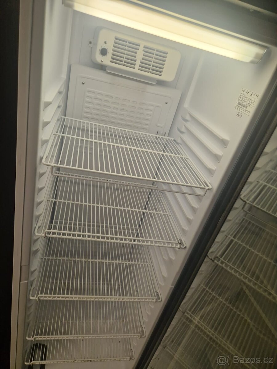 Lednice gastro - chladicí vitrína - 2