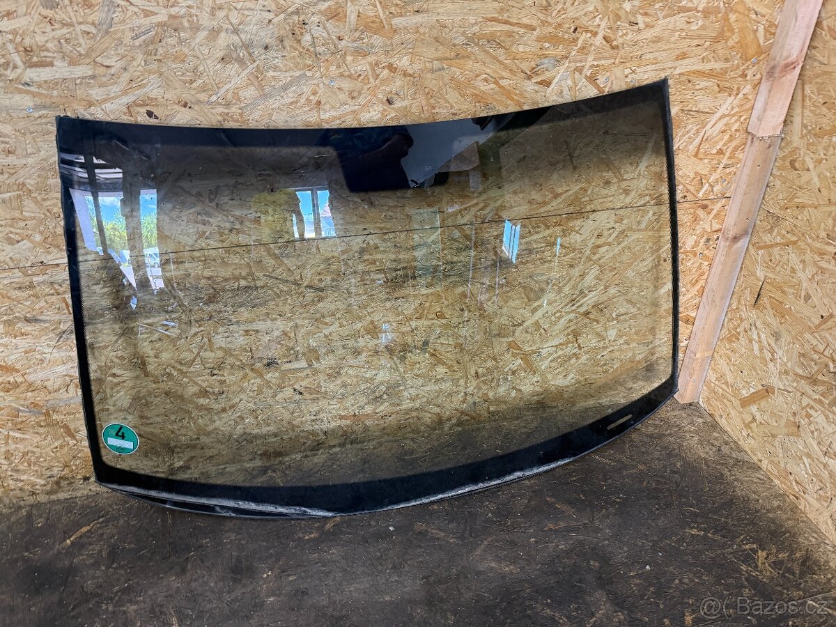 ČELNÍ OKNO VW PHAETON - 2