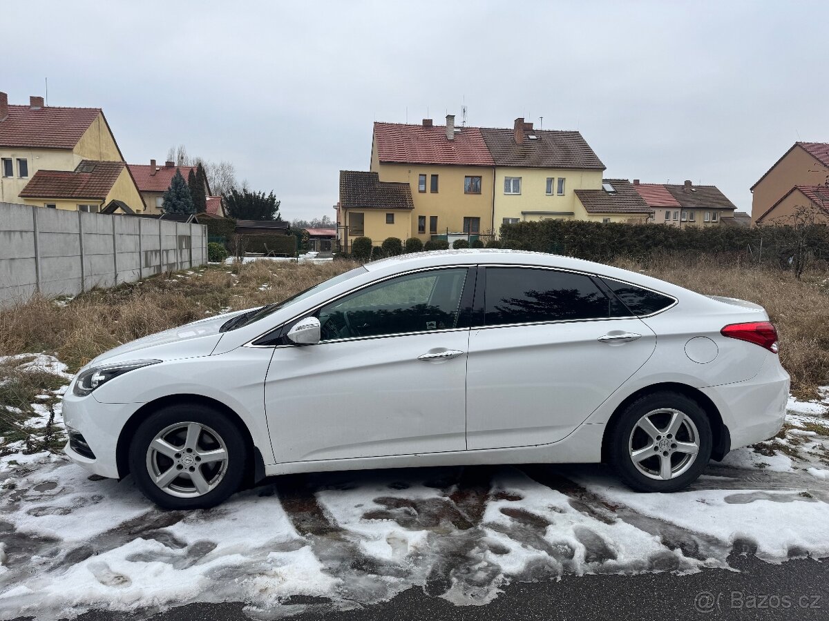 Hyundai i40 TOP VÝBAVA - 2