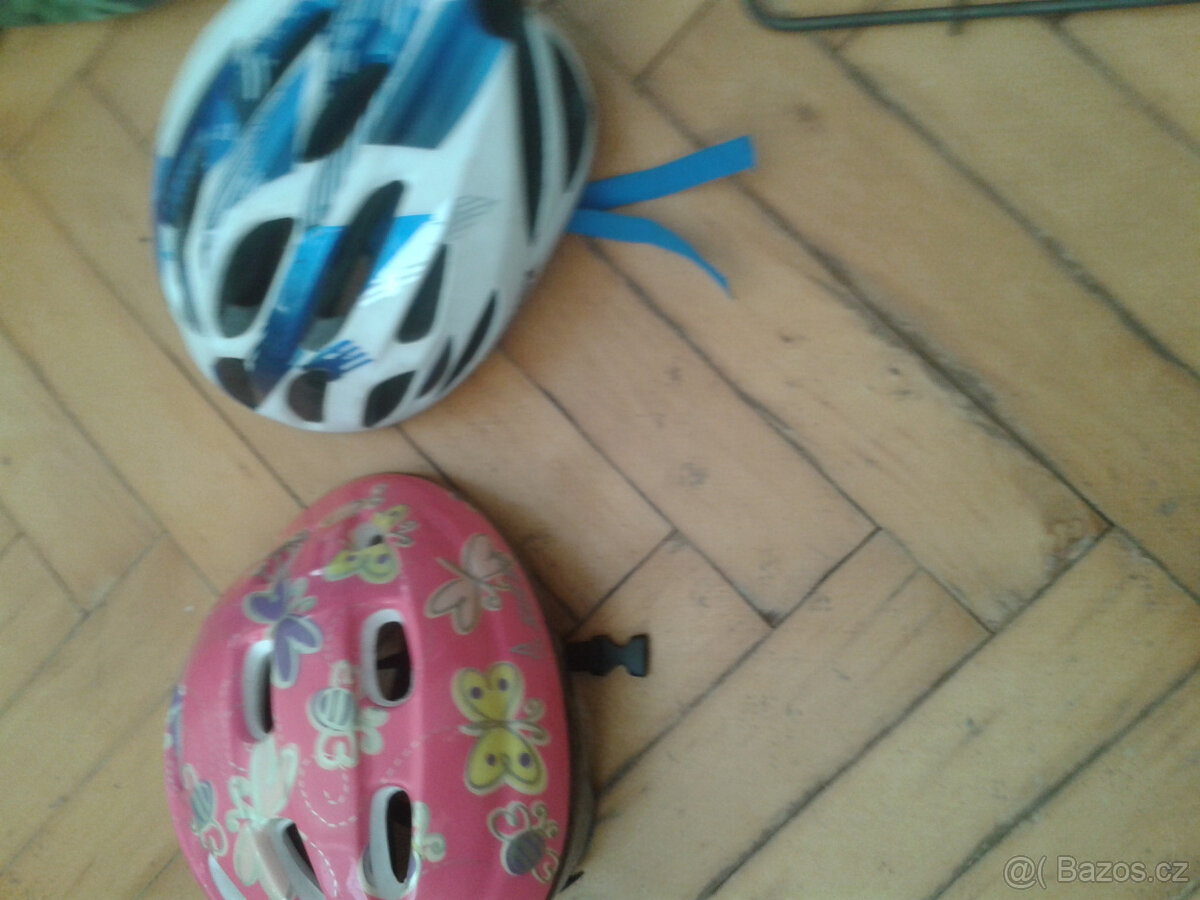DETSKE HELMY.NAKOLO KOLOBEZKU - 2
