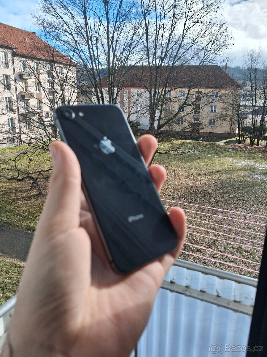 IPHONE SE 2020 VÝMĚNA - 2