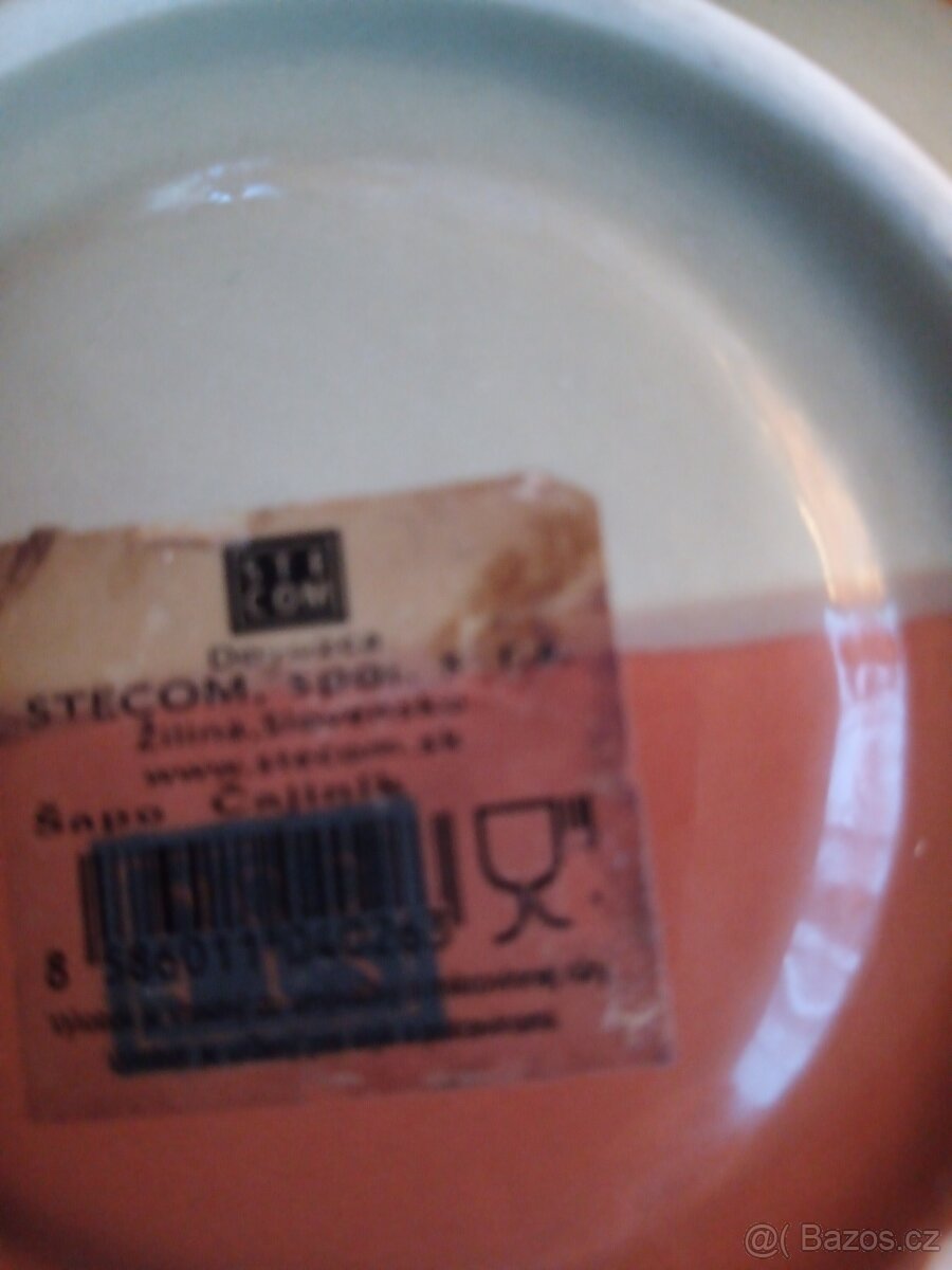 Hrnek s podsalkem - 2