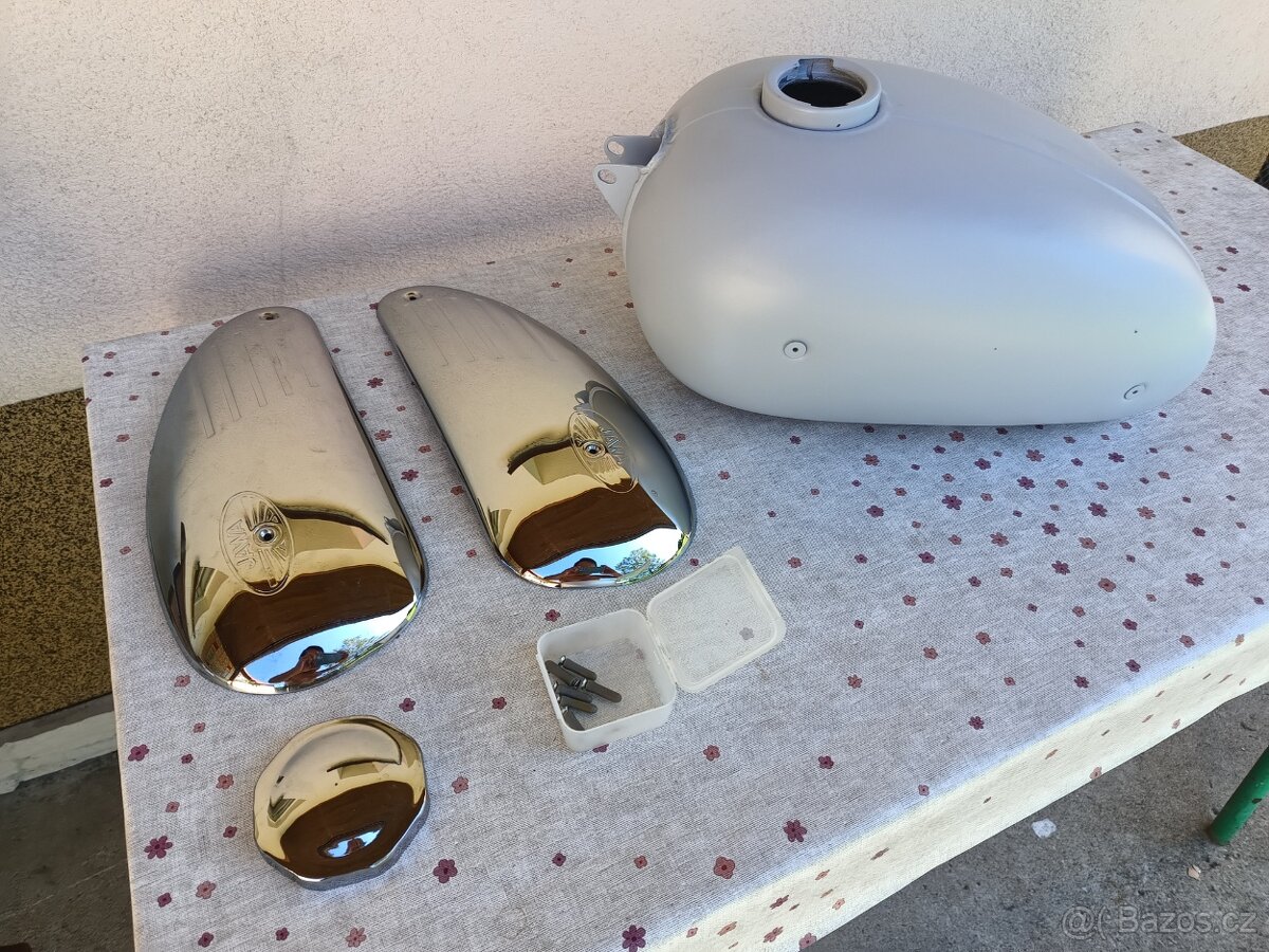 Nádrž Jawa 250 - 2