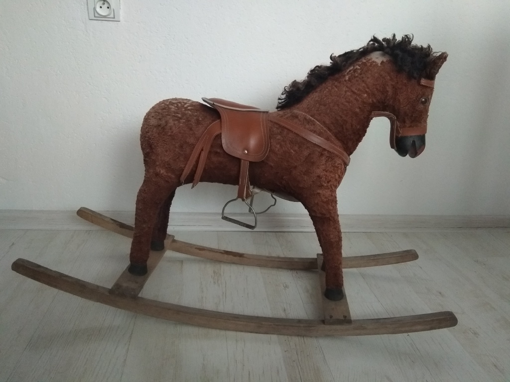 Retro houpací kůň. - 2