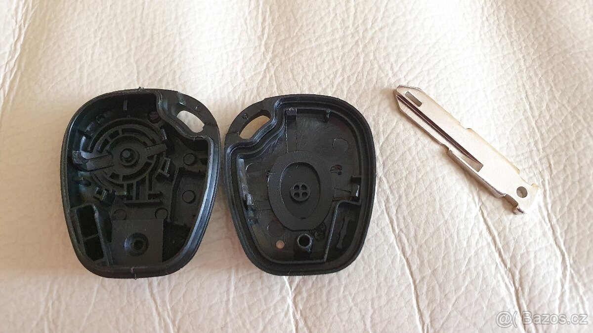 KLÍČ RENAULT - 2