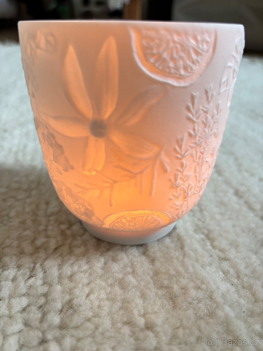 Svícen Bernardaud x LOccitane - 2