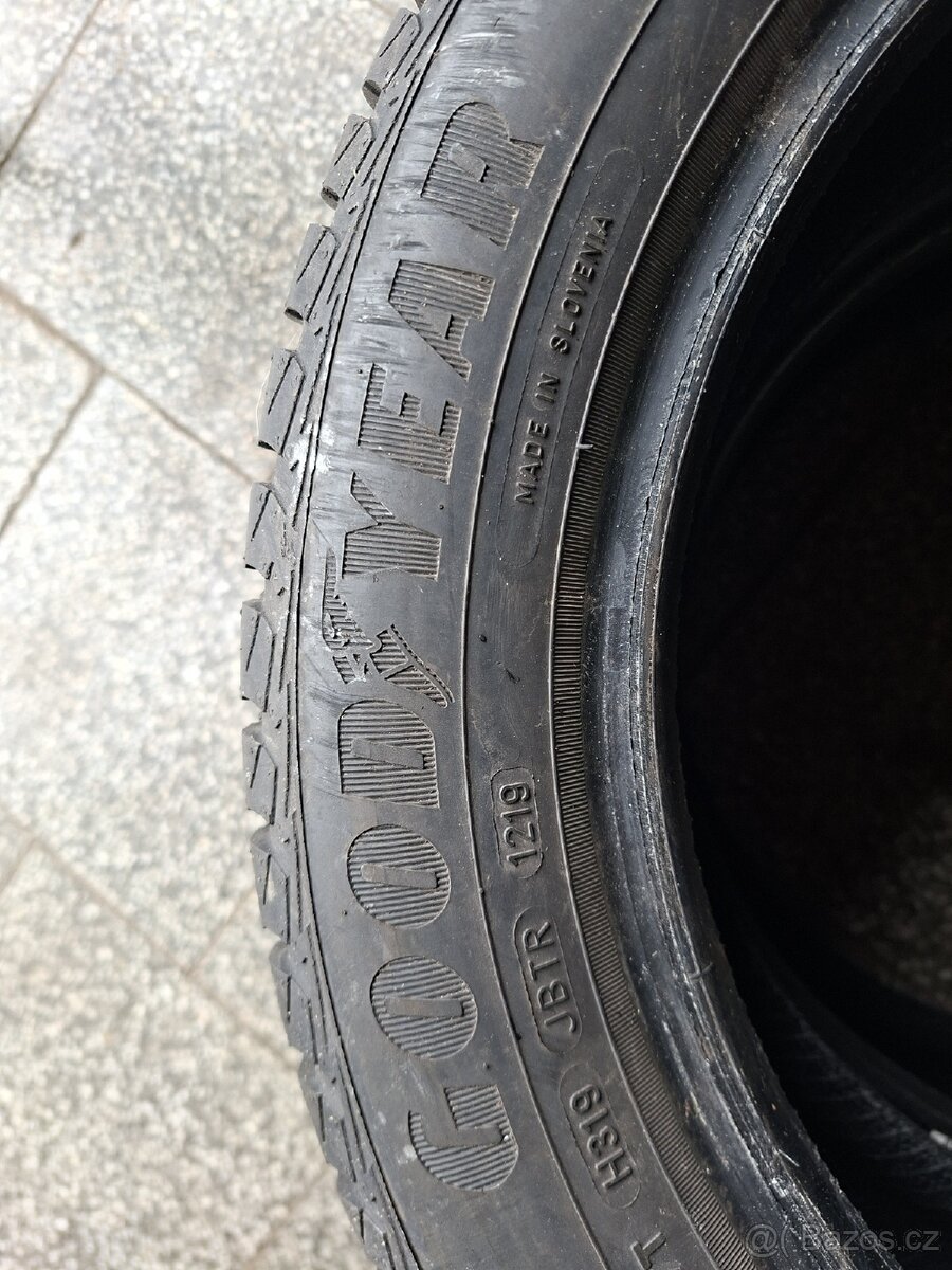 2x celoroční pneu 195/55 R16 - 2