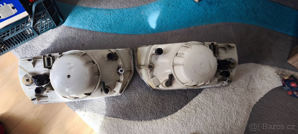 Přední světla favorit -forman - - 2