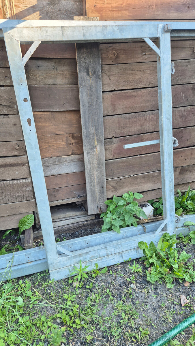 Nesená brána s integrovanou brankou / Nutná oprava - 2