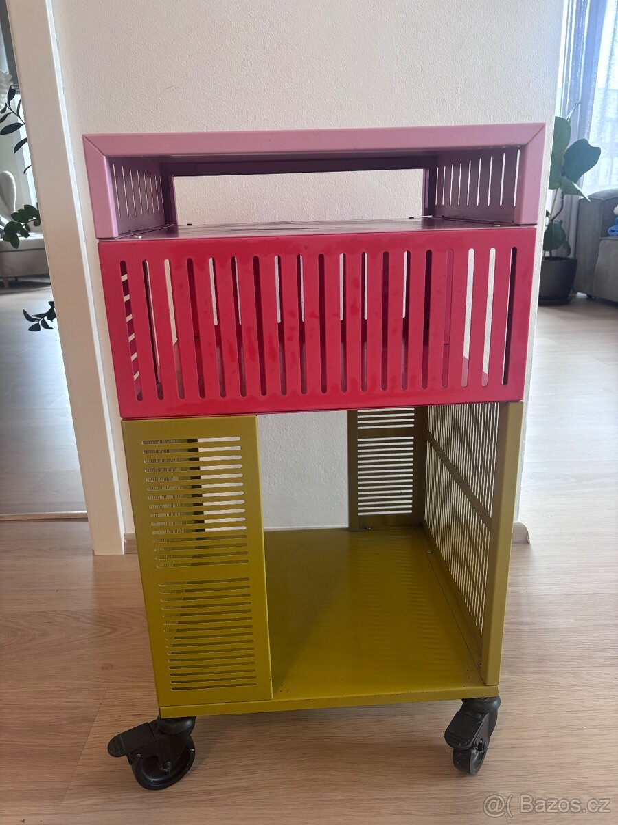 Ikea stolik na koleckach - 2