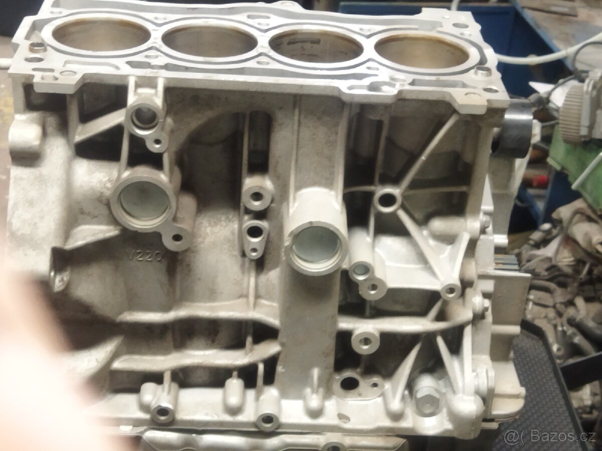 Motor benzínový 1,4 - 2