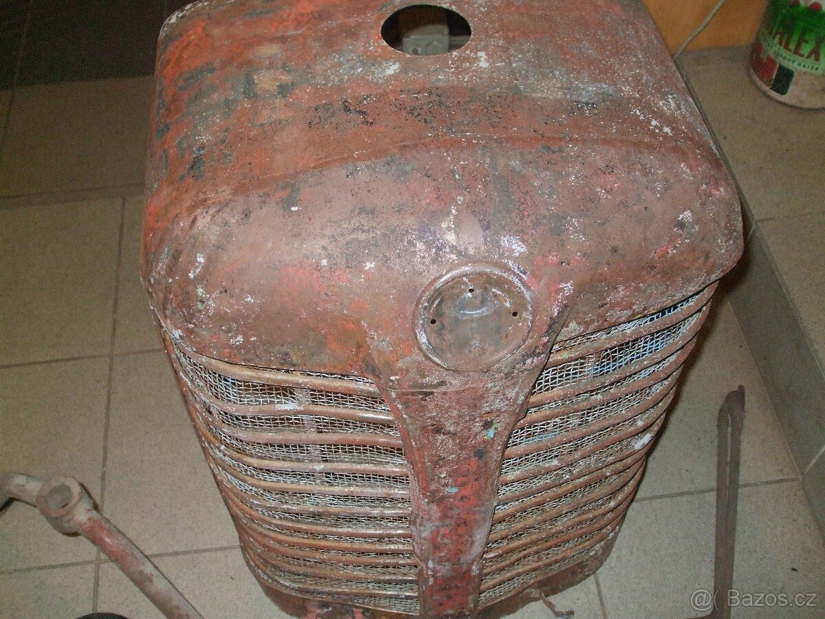 zetor 25 boky k masce - 2