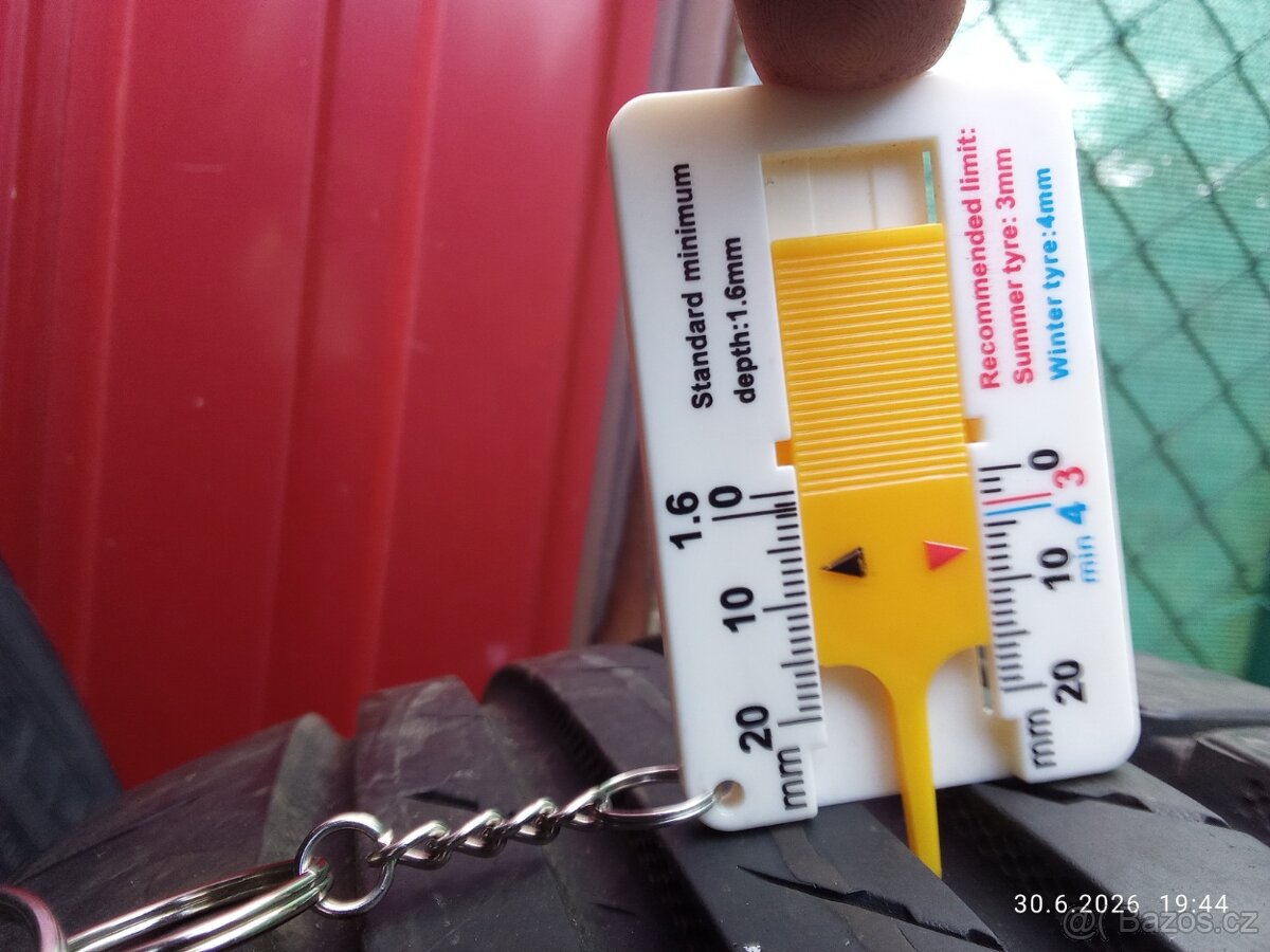 Letní pneu 195/65 r15 - 2