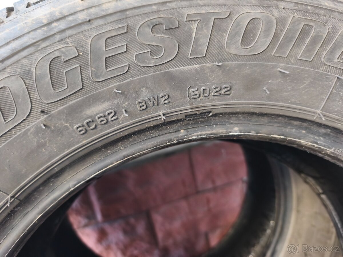 Bridgestone 225 65 16 C - 2