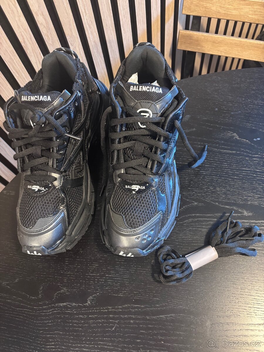 balenciaga runners - 2