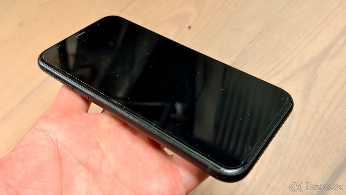 Apple iPhone XR 64 gb - 2