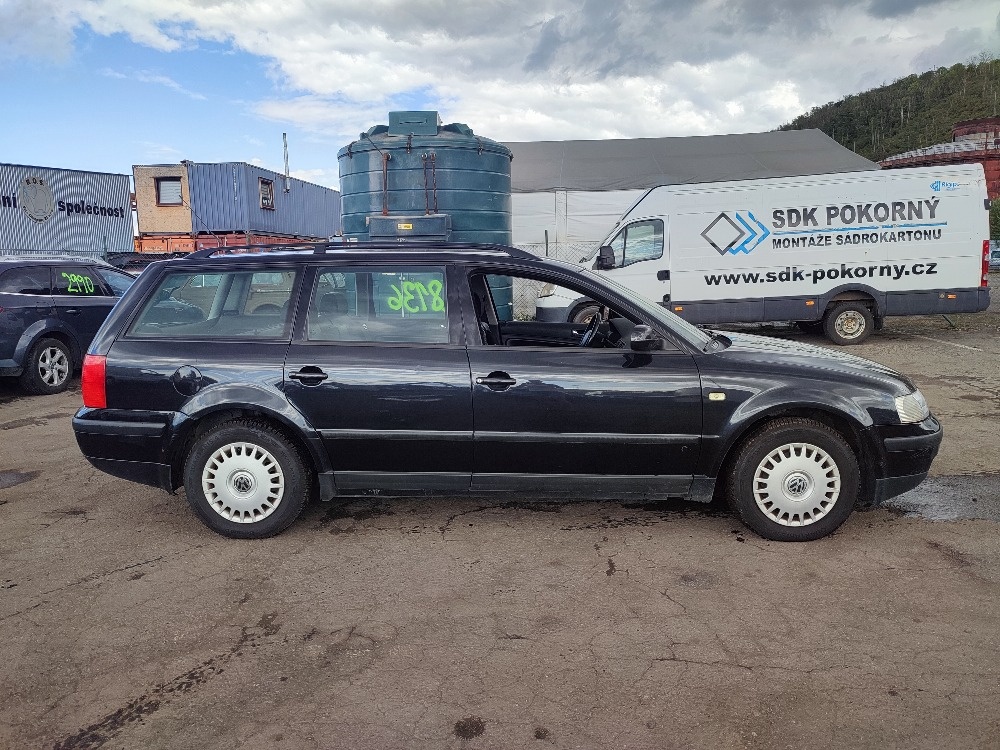 VW Passat č. 28136 - 2