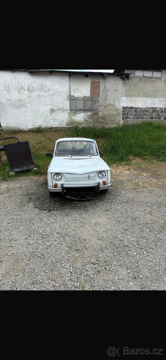 Renault R8 typ 1130. Veterán - 2