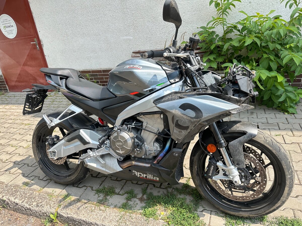 Aprilia Tuono 660 - 2