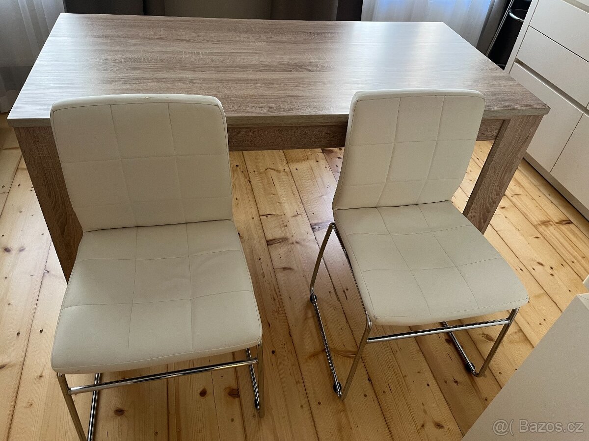 Kuchynsky stul, 4 zidle a stolecky jako nove - 2