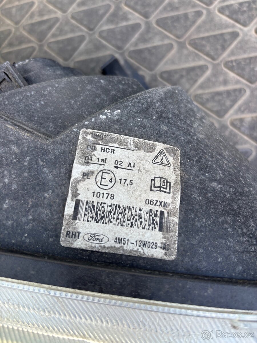 Světlo ford focus - 2