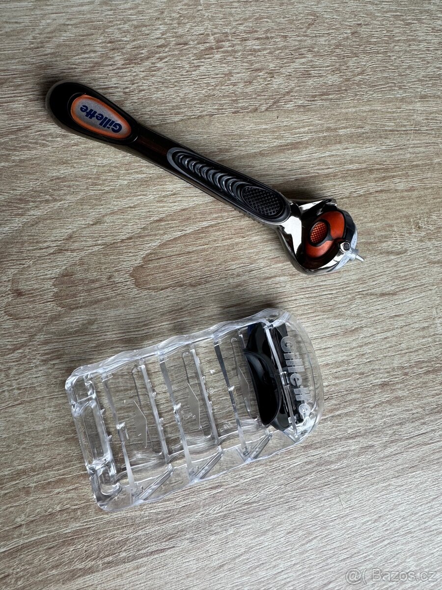Holicí strojek Gillette - 2