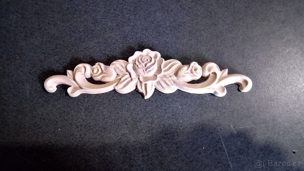 řezba na nábytek - 2