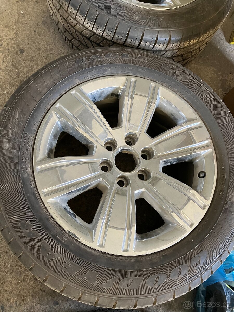 GMC Sierra Yukon kola - 2