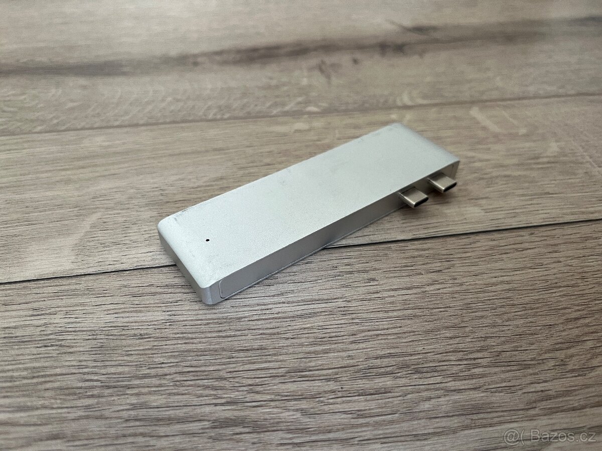 Dokovací stanice / USB-C hub pro MacBook - 2