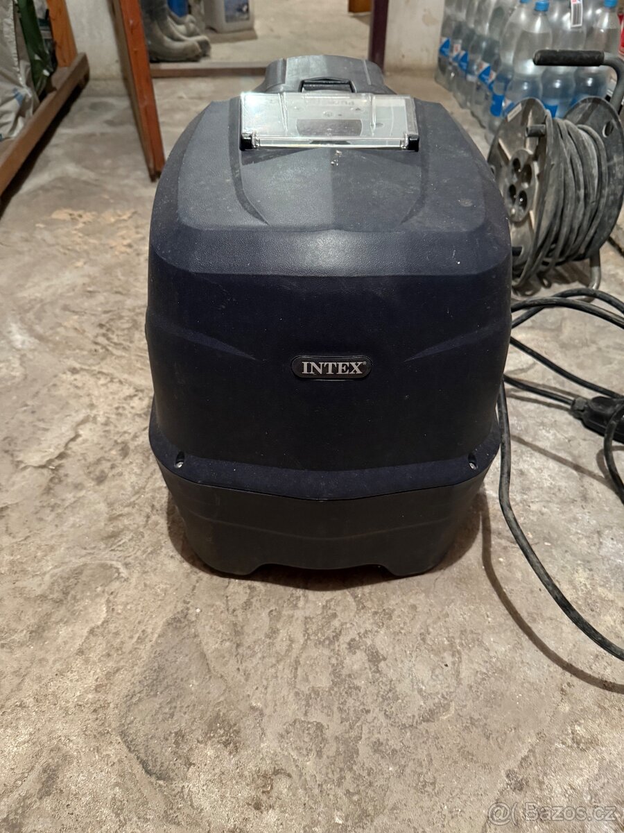 NAFUKOVACÍ VÍŘIVKA - 2