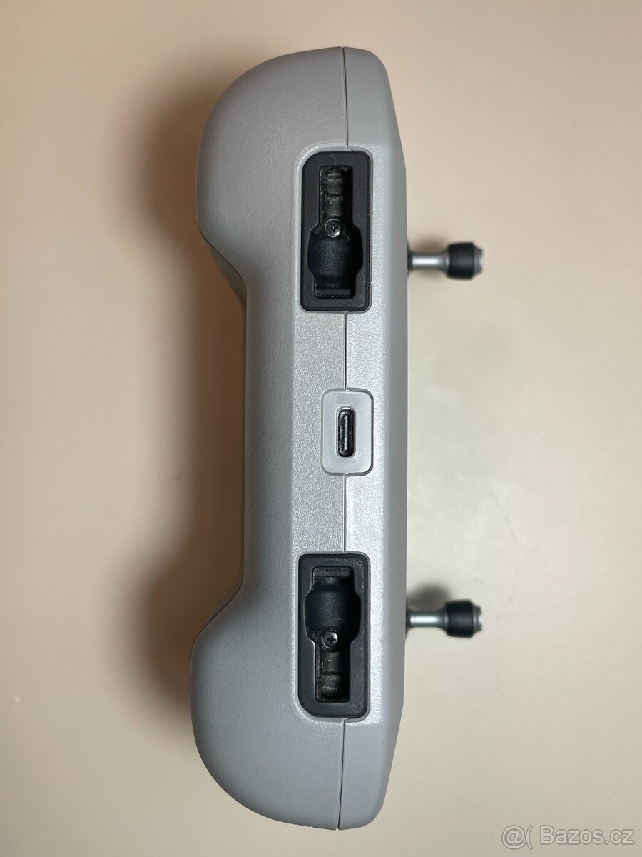 DJI Mini 2 – originální ovladač - 2