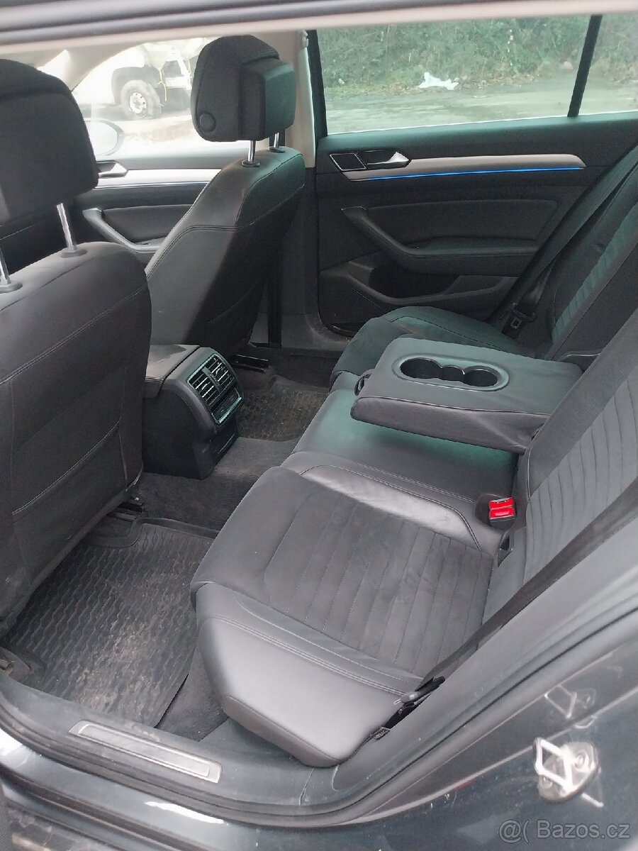 Vw passat b8 sedacky kuze+alcantara - 2